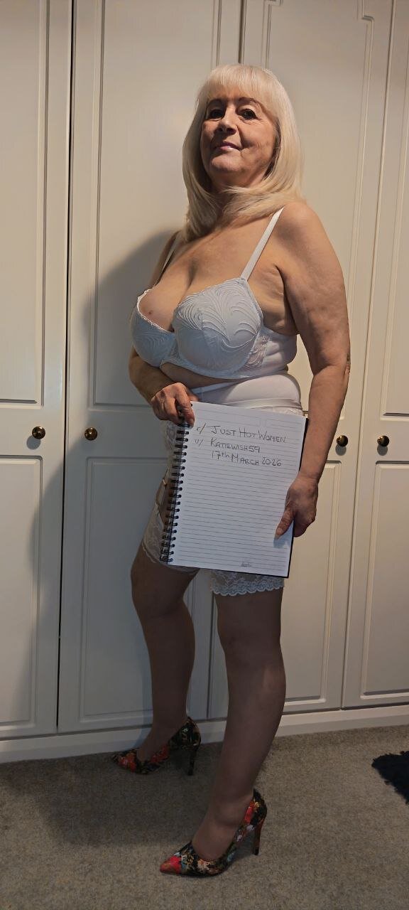 English GILF Lingerie